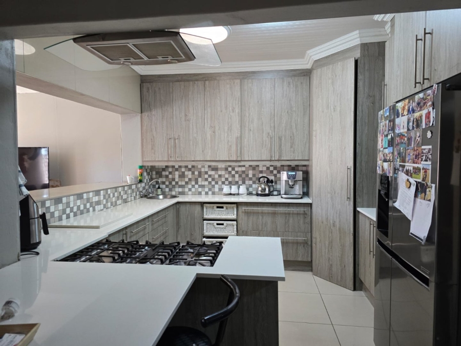 4 Bedroom Property for Sale in Witfield Gauteng