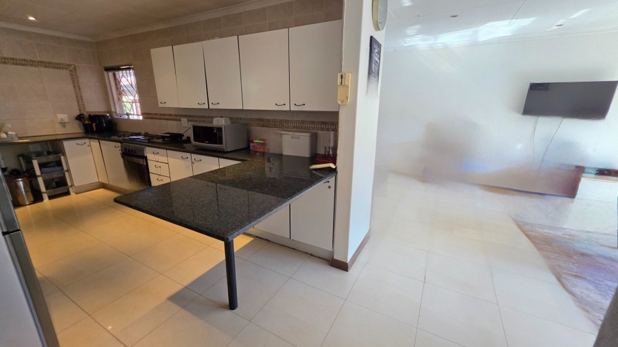 To Let 3 Bedroom Property for Rent in Erasmia Gauteng