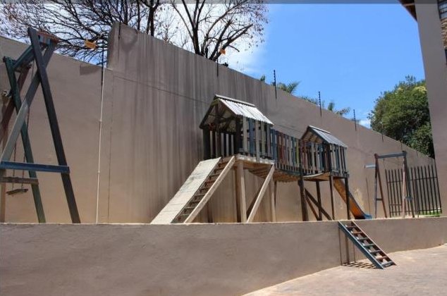 To Let 2 Bedroom Property for Rent in Florida Gauteng