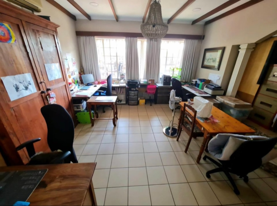 5 Bedroom Property for Sale in Wonderboom Gauteng