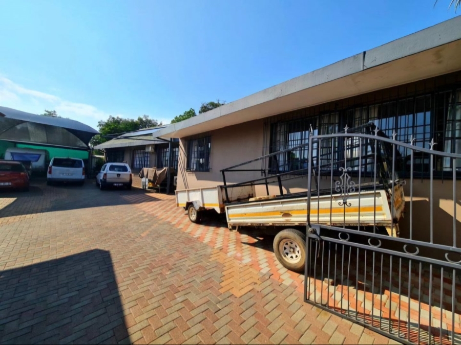 5 Bedroom Property for Sale in Wonderboom Gauteng