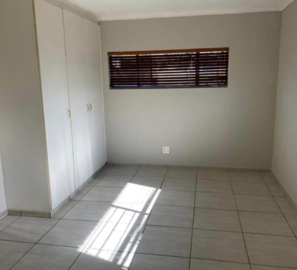 To Let 1 Bedroom Property for Rent in Randpark Ridge Gauteng