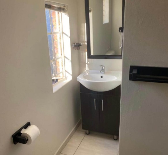 To Let 1 Bedroom Property for Rent in Randpark Ridge Gauteng