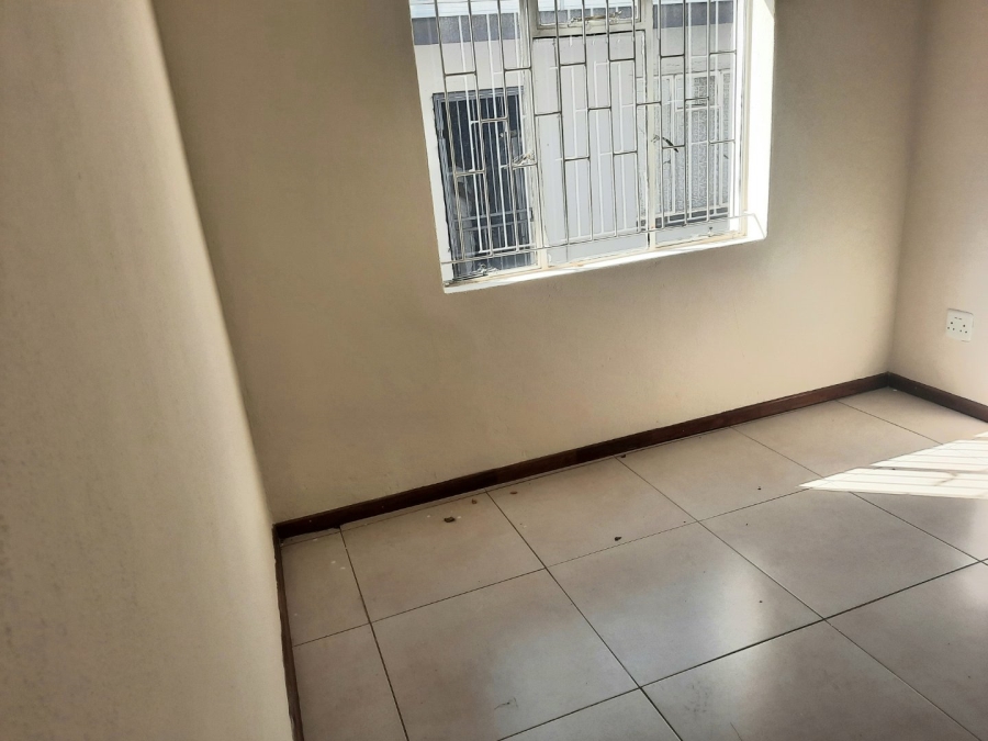 To Let 2 Bedroom Property for Rent in Kensington B Gauteng