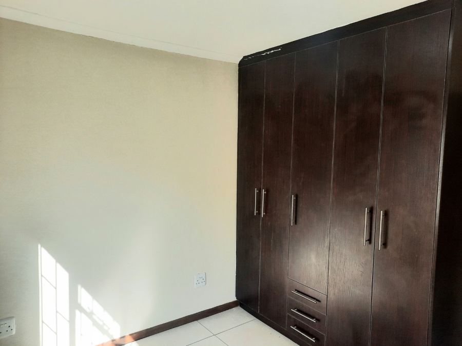 To Let 2 Bedroom Property for Rent in Kensington B Gauteng