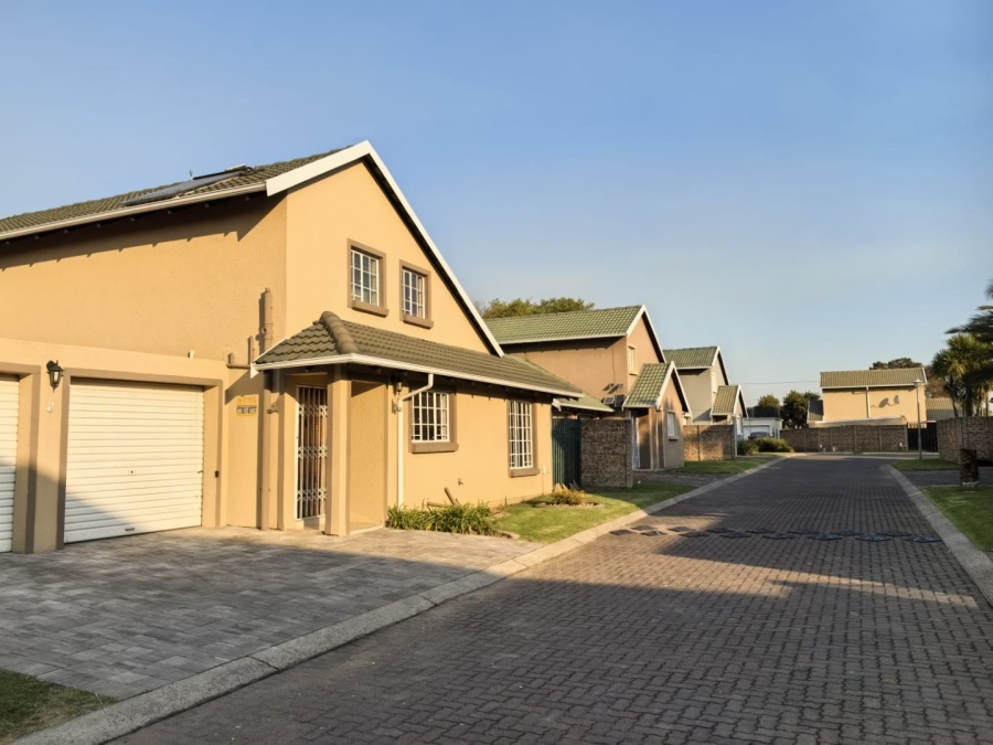 To Let 4 Bedroom Property for Rent in Eveleigh Gauteng