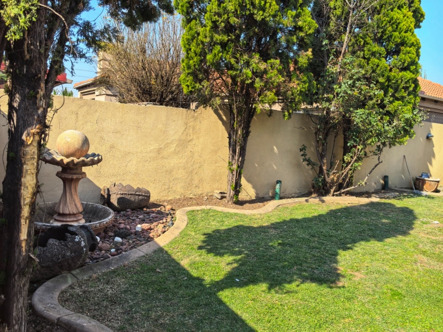 To Let 4 Bedroom Property for Rent in Eveleigh Gauteng