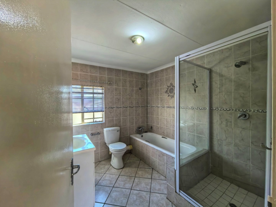 To Let 4 Bedroom Property for Rent in Eveleigh Gauteng