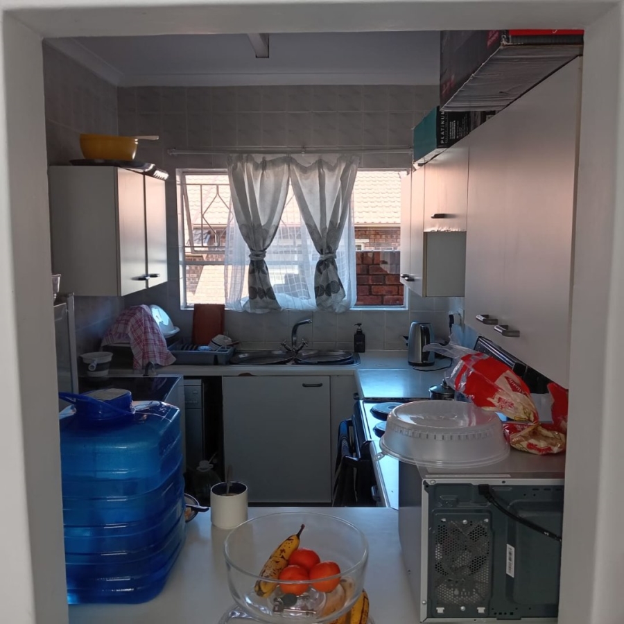 2 Bedroom Property for Sale in Vorna Valley Gauteng