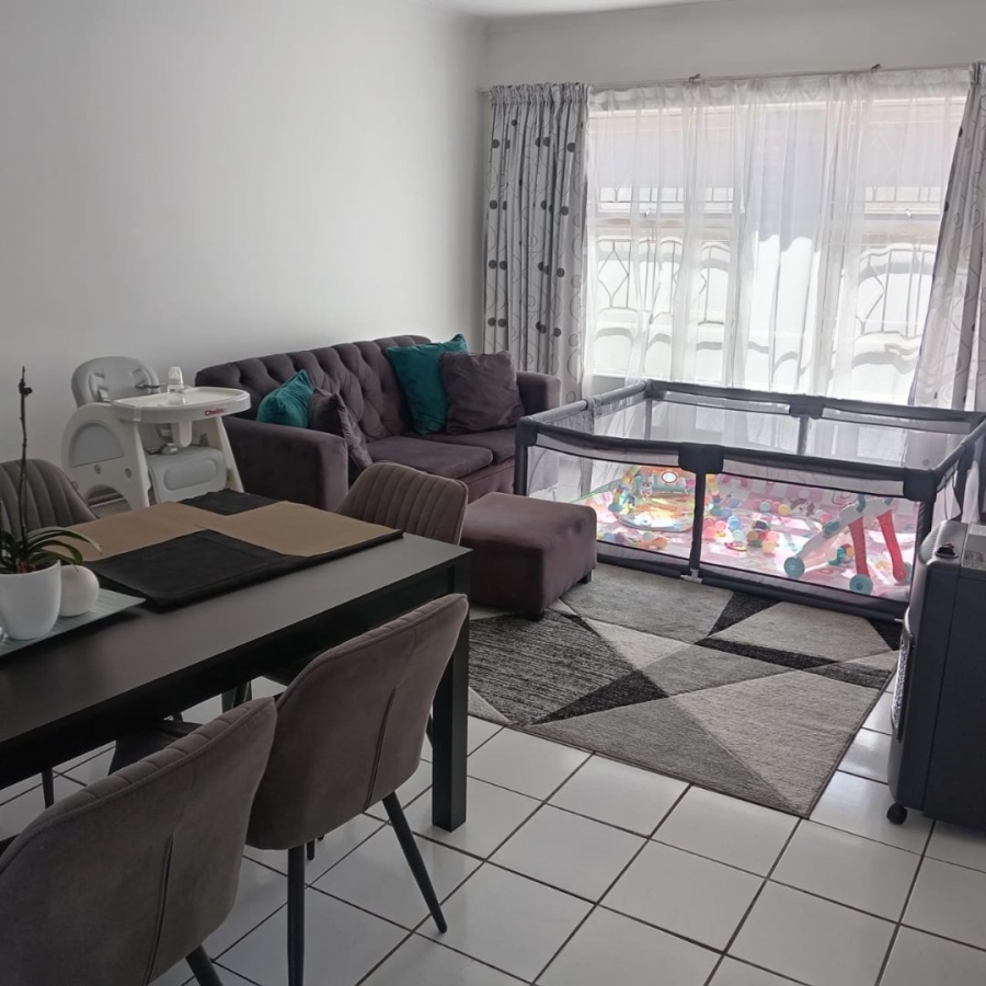 2 Bedroom Property for Sale in Vorna Valley Gauteng