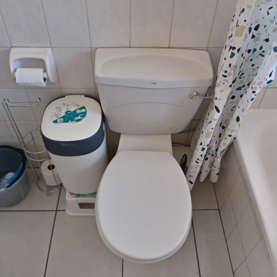 2 Bedroom Property for Sale in Vorna Valley Gauteng