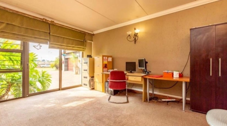 17 Bedroom Property for Sale in Bredell Gauteng
