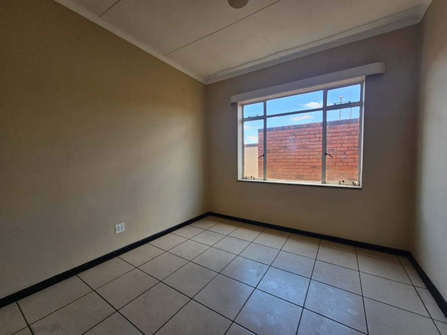To Let 2 Bedroom Property for Rent in Primrose Gauteng