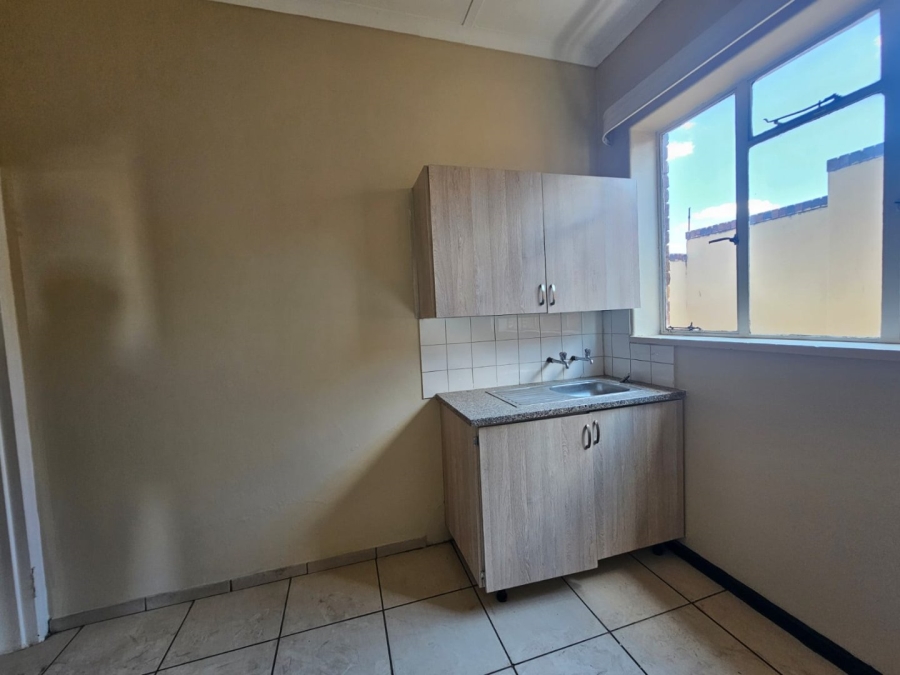 To Let 2 Bedroom Property for Rent in Primrose Gauteng
