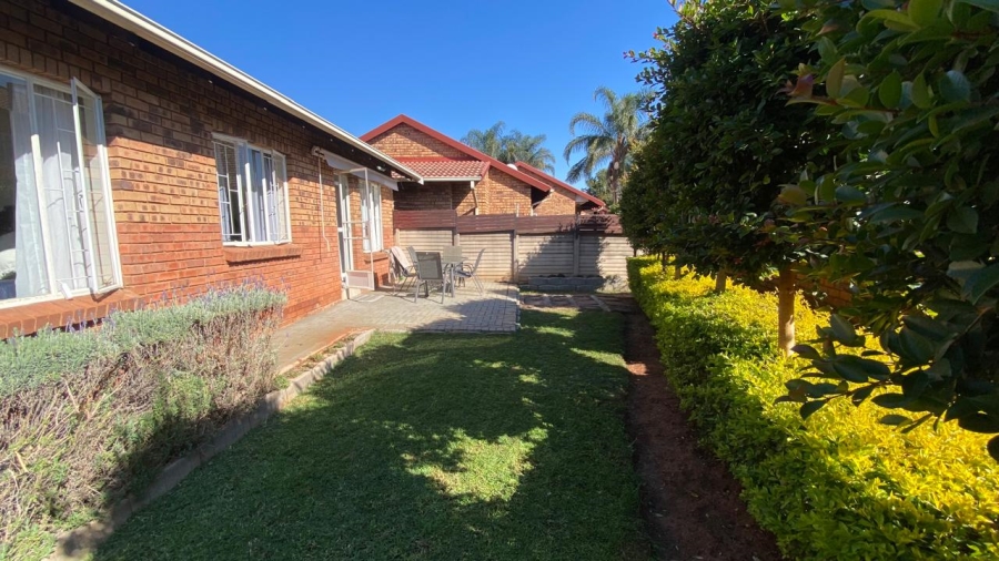 3 Bedroom Property for Sale in Eldoraigne Gauteng