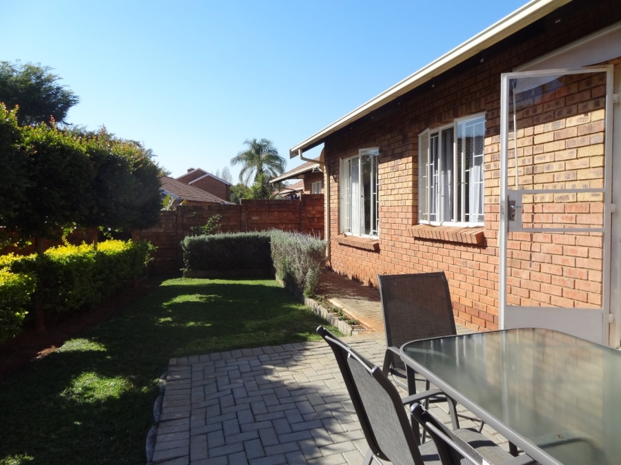 3 Bedroom Property for Sale in Eldoraigne Gauteng