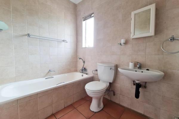 2 Bedroom Property for Sale in North Riding Gauteng
