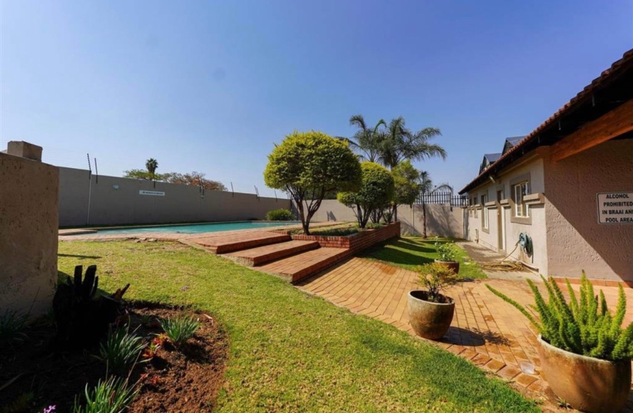 2 Bedroom Property for Sale in North Riding Gauteng