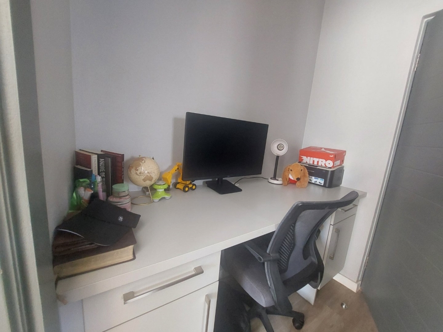 2 Bedroom Property for Sale in Ferndale Gauteng