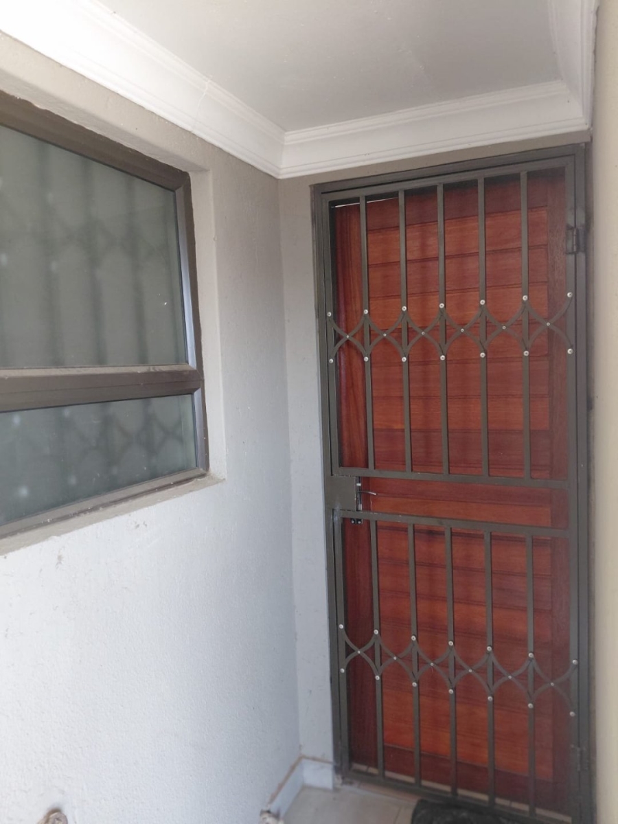 To Let 3 Bedroom Property for Rent in Soshanguve FF Gauteng