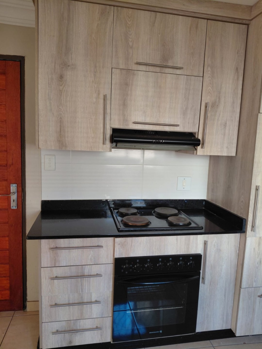To Let 3 Bedroom Property for Rent in Soshanguve FF Gauteng