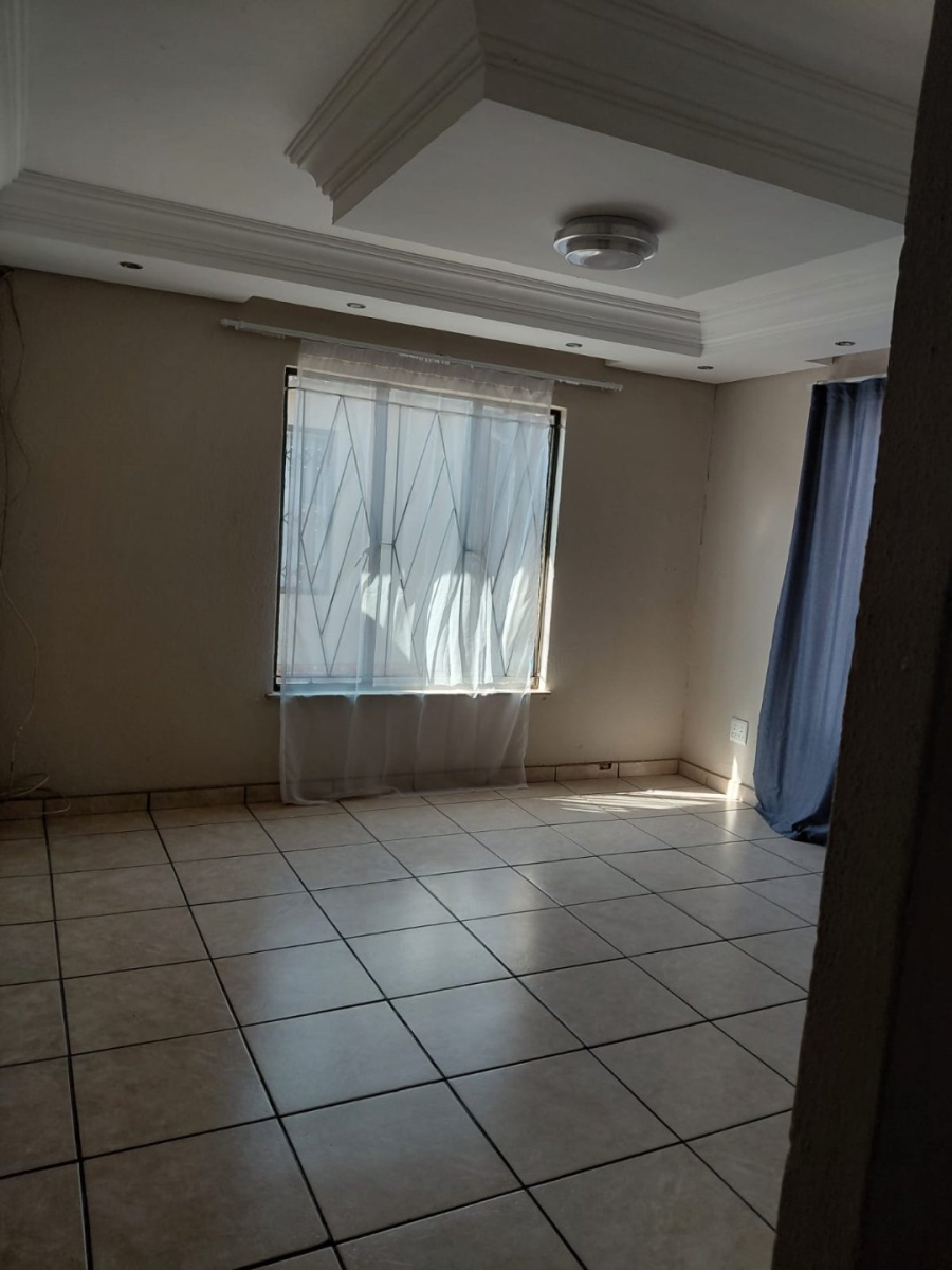 To Let 3 Bedroom Property for Rent in Soshanguve FF Gauteng