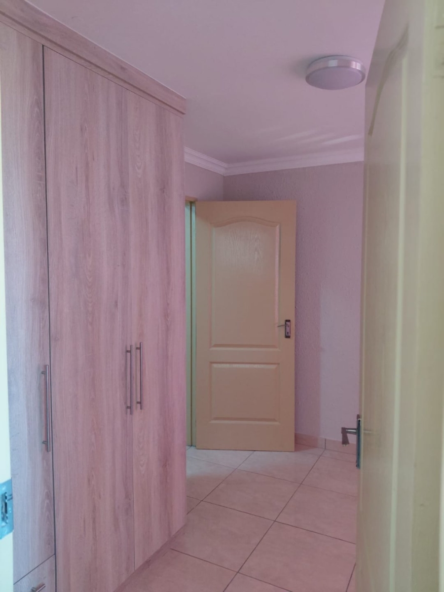 To Let 3 Bedroom Property for Rent in Soshanguve FF Gauteng