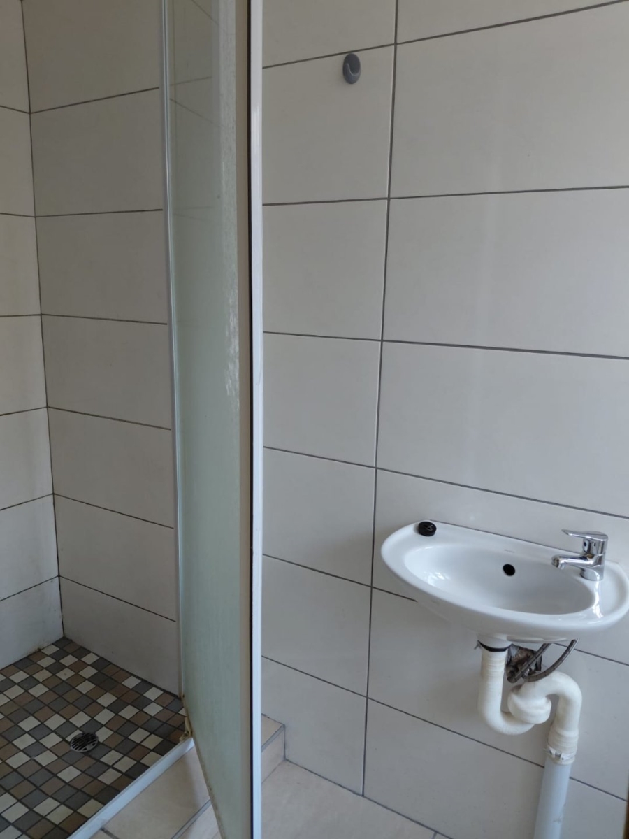 To Let 3 Bedroom Property for Rent in Soshanguve FF Gauteng