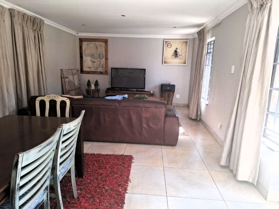 To Let 3 Bedroom Property for Rent in Brooklyn Gauteng