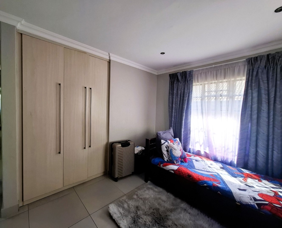 To Let 3 Bedroom Property for Rent in Brooklyn Gauteng