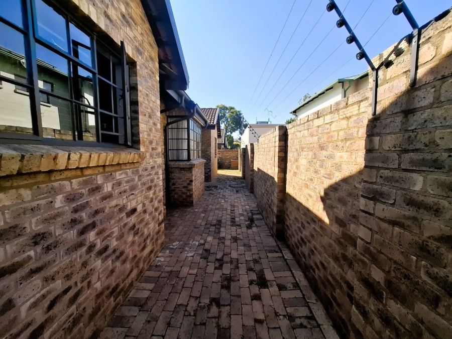 To Let 3 Bedroom Property for Rent in Brooklyn Gauteng