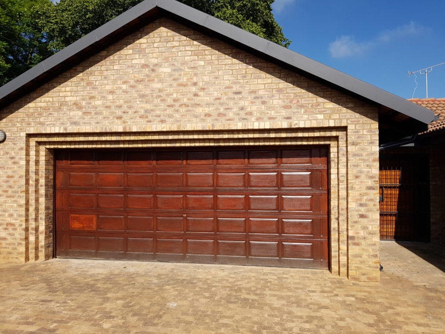 To Let 3 Bedroom Property for Rent in Brooklyn Gauteng