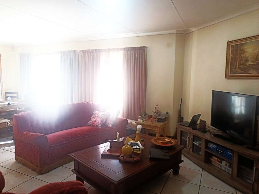 3 Bedroom Property for Sale in Roodeplaat Gauteng
