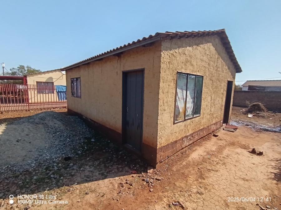 2 Bedroom Property for Sale in Soshanguve South Ext 9 Gauteng