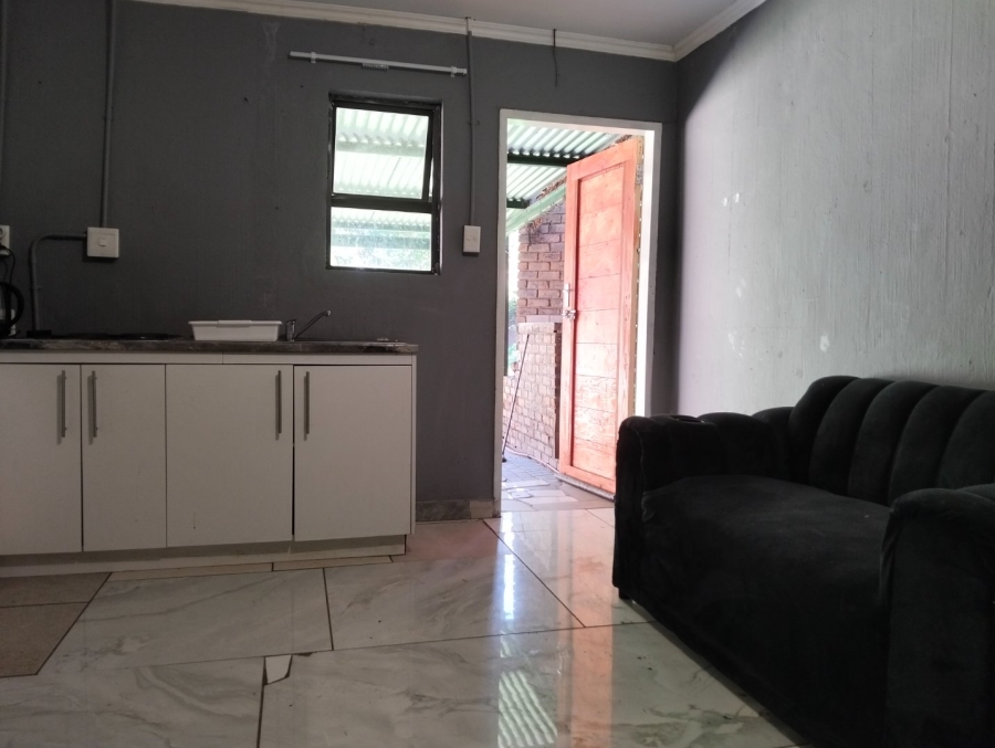 To Let 1 Bedroom Property for Rent in The Reeds Gauteng