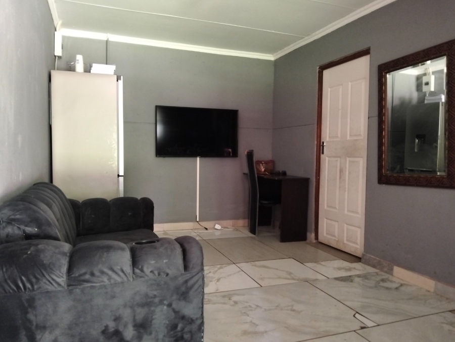To Let 1 Bedroom Property for Rent in The Reeds Gauteng