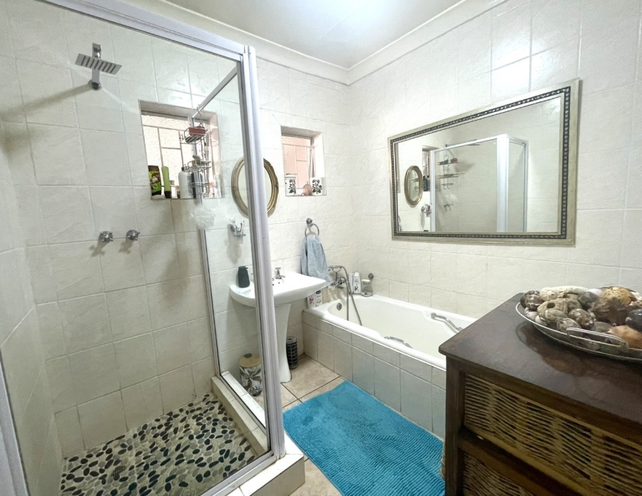 4 Bedroom Property for Sale in Valhalla Gauteng