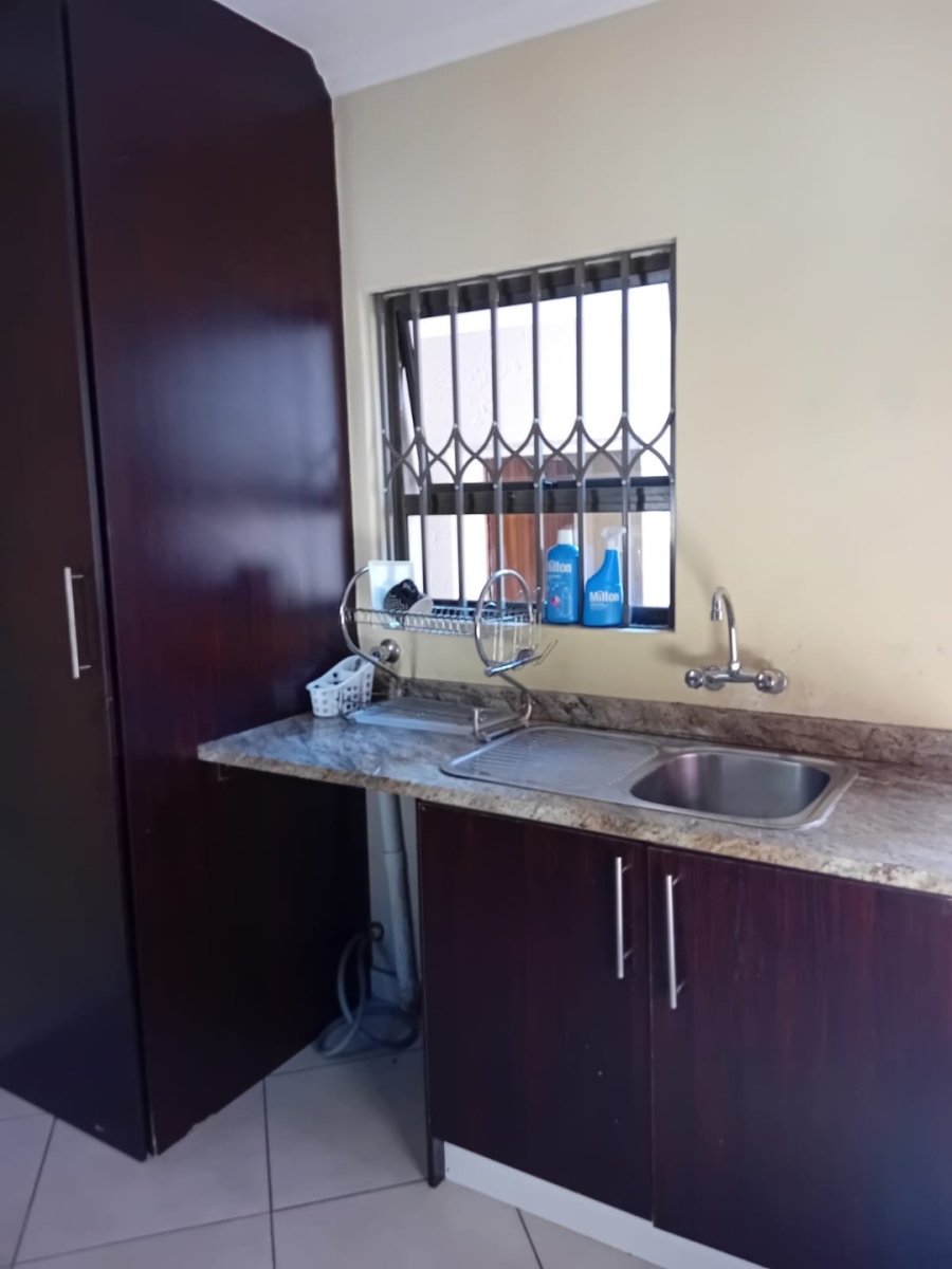 To Let 2 Bedroom Property for Rent in Radiokop Gauteng