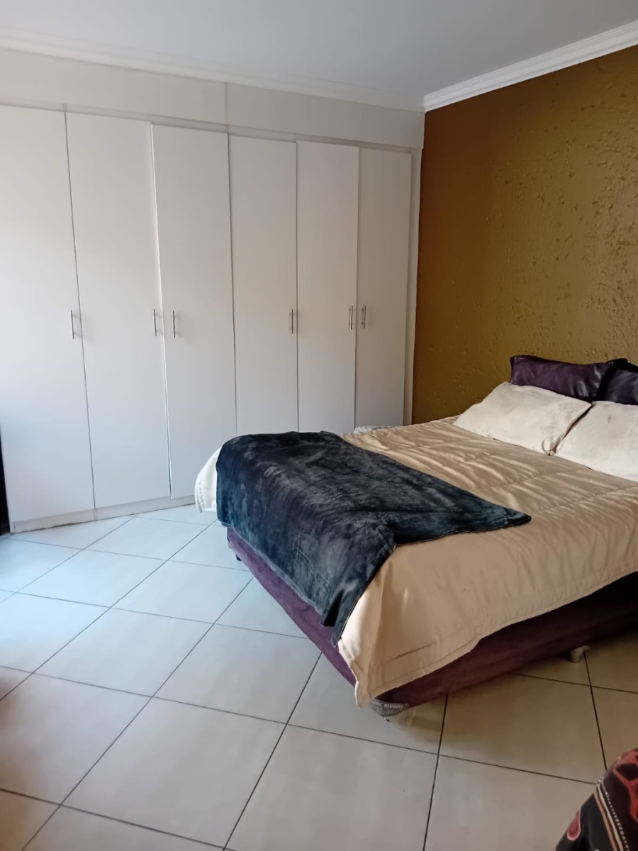 To Let 2 Bedroom Property for Rent in Radiokop Gauteng