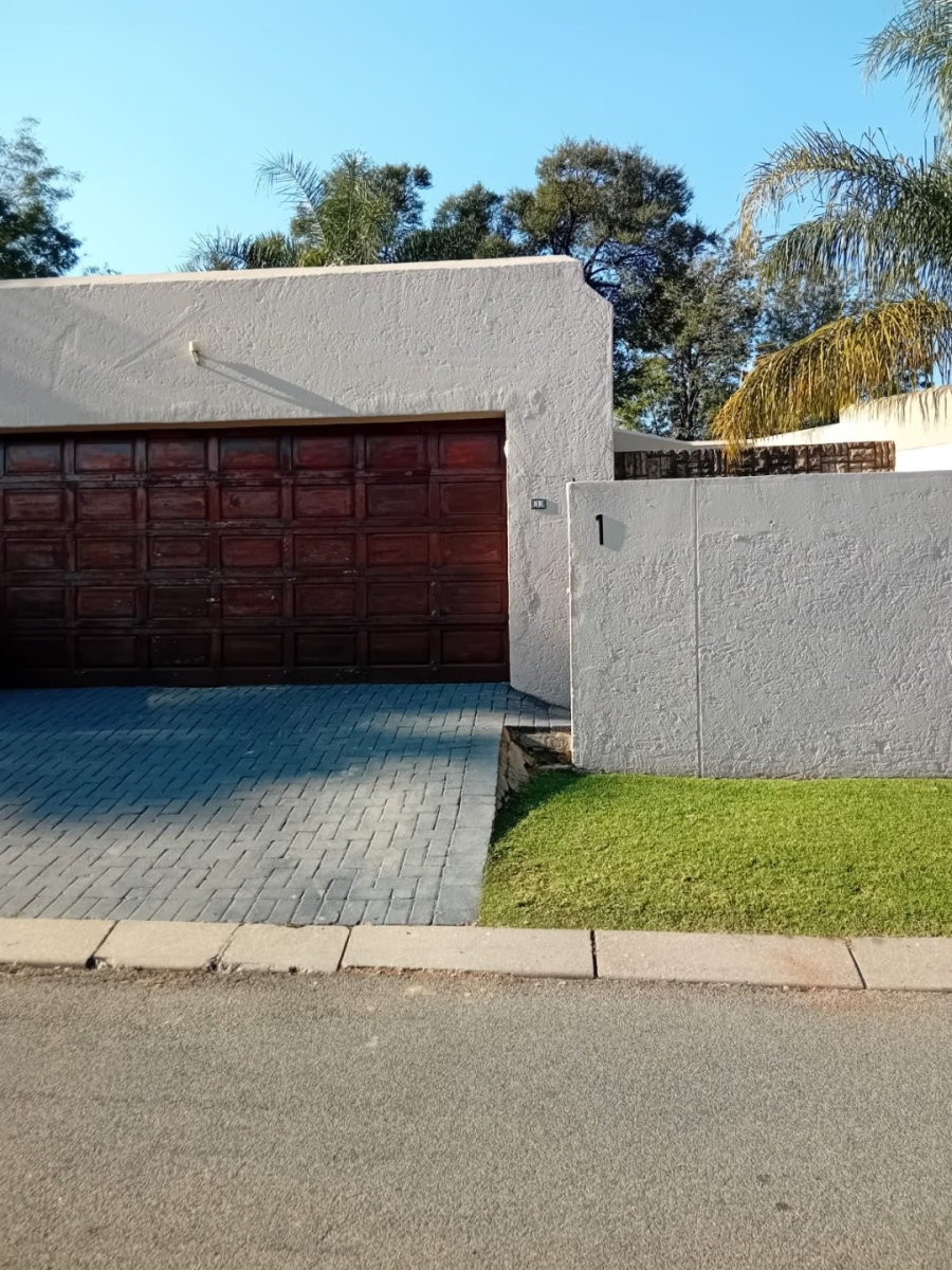 To Let 2 Bedroom Property for Rent in Radiokop Gauteng