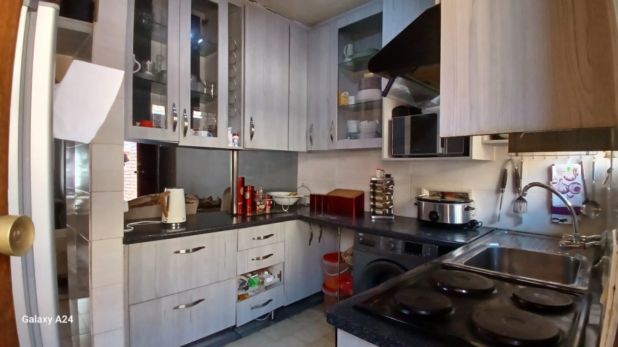 2 Bedroom Property for Sale in Forest Hill Gauteng