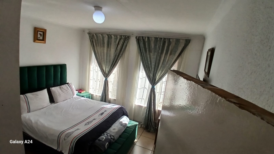 2 Bedroom Property for Sale in Forest Hill Gauteng