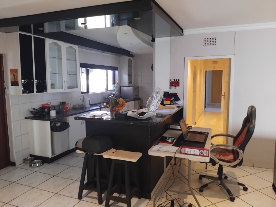 3 Bedroom Property for Sale in Dawnview Gauteng