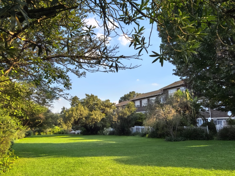 To Let 1 Bedroom Property for Rent in Lyndhurst Gauteng