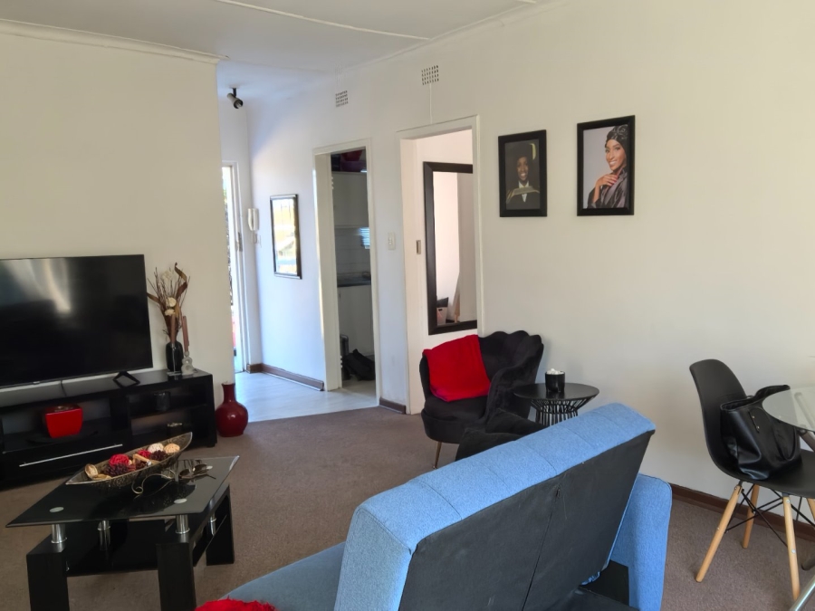To Let 1 Bedroom Property for Rent in Lyndhurst Gauteng