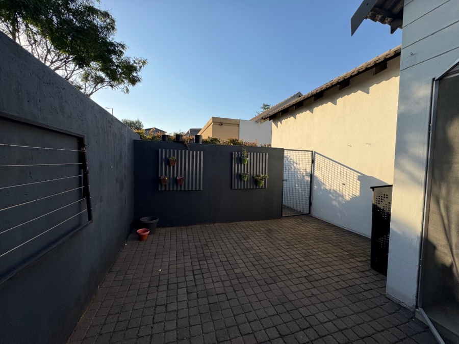 3 Bedroom Property for Sale in Midstream Ridge Gauteng