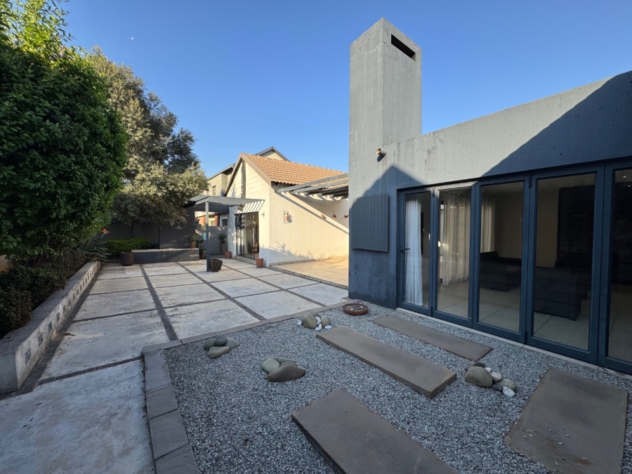 3 Bedroom Property for Sale in Midstream Ridge Gauteng