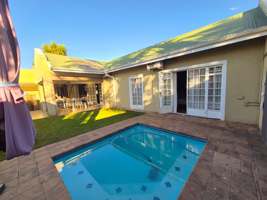 3 Bedroom Property for Sale in Vanderbijlpark SW 5 Gauteng