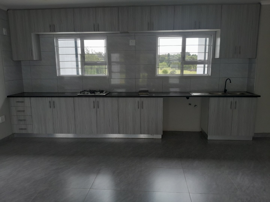 To Let 2 Bedroom Property for Rent in Glen Austin Gauteng