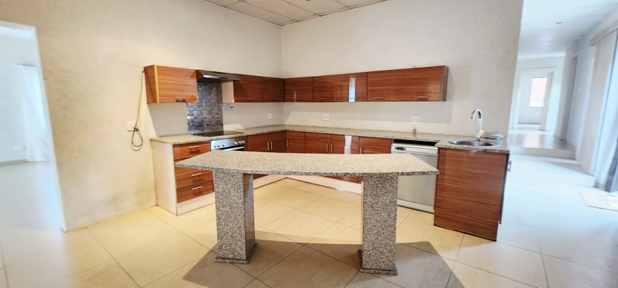 To Let 3 Bedroom Property for Rent in Laudium Gauteng